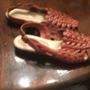 Softspot Huarache sandals NWOT